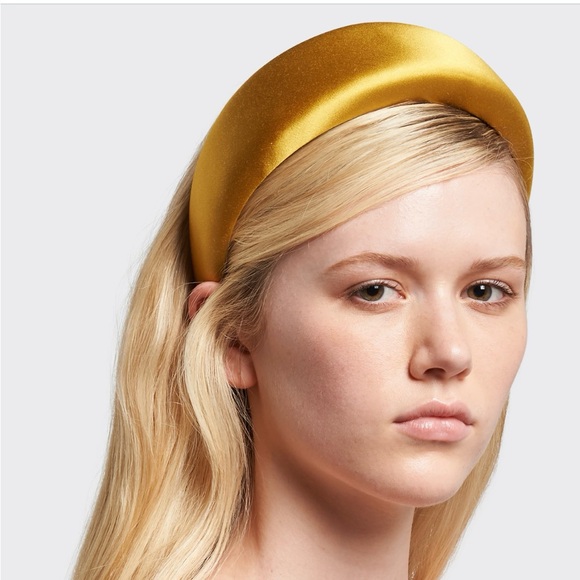 Prada Satin Puff Headband in a gorgeous Yellow Gold - Picture 4 of 4